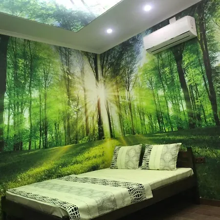 On Deribasovskaya 4*