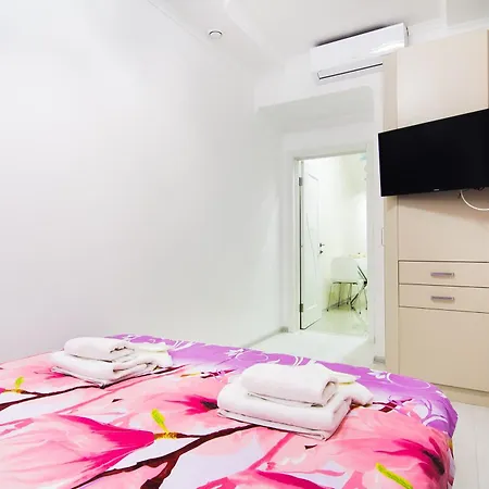 On Deribasovskaya 4* Odessza