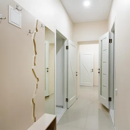 On Deribasovskaya 4*