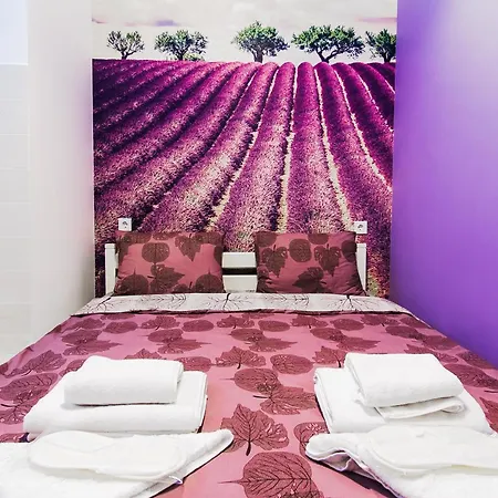 On Deribasovskaya 4* Odessa