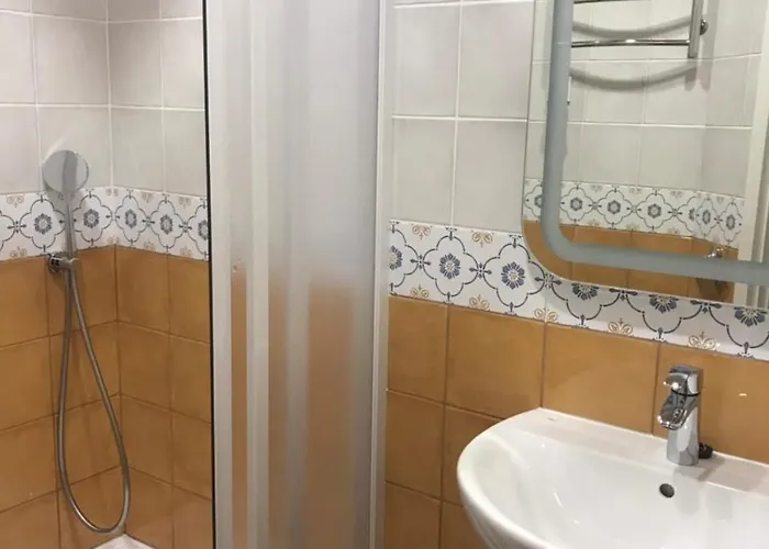 On Deribasovskaya 4* Οδησσός