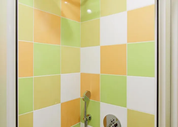 On Deribasovskaya 4*