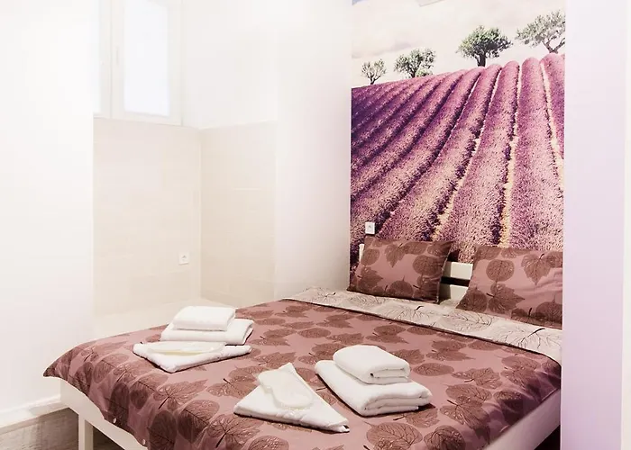 Ξενοδοχείο On Deribasovskaya 4*