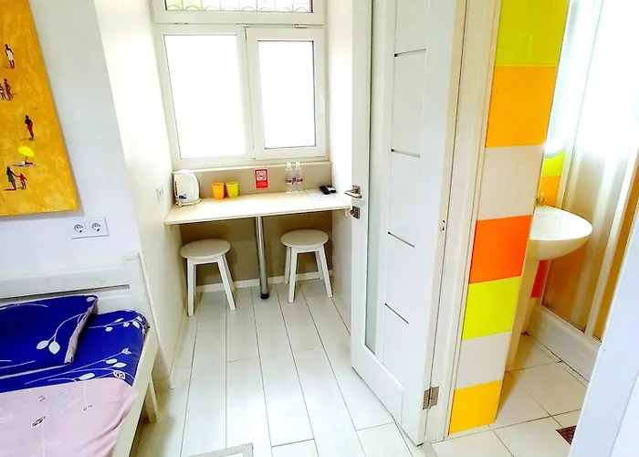 Ξενοδοχείο On Deribasovskaya 4*